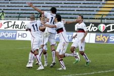 Genoa, allenamento all'ora di pranzo